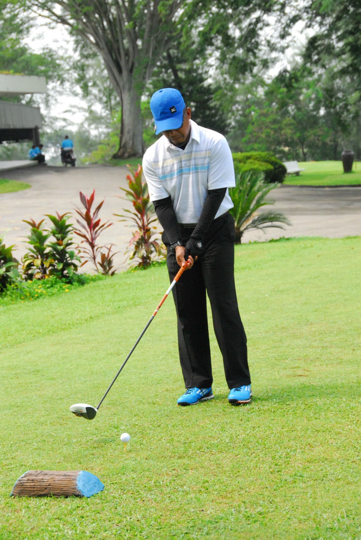 PRO15 157 GOLF DSC 0454.JPG